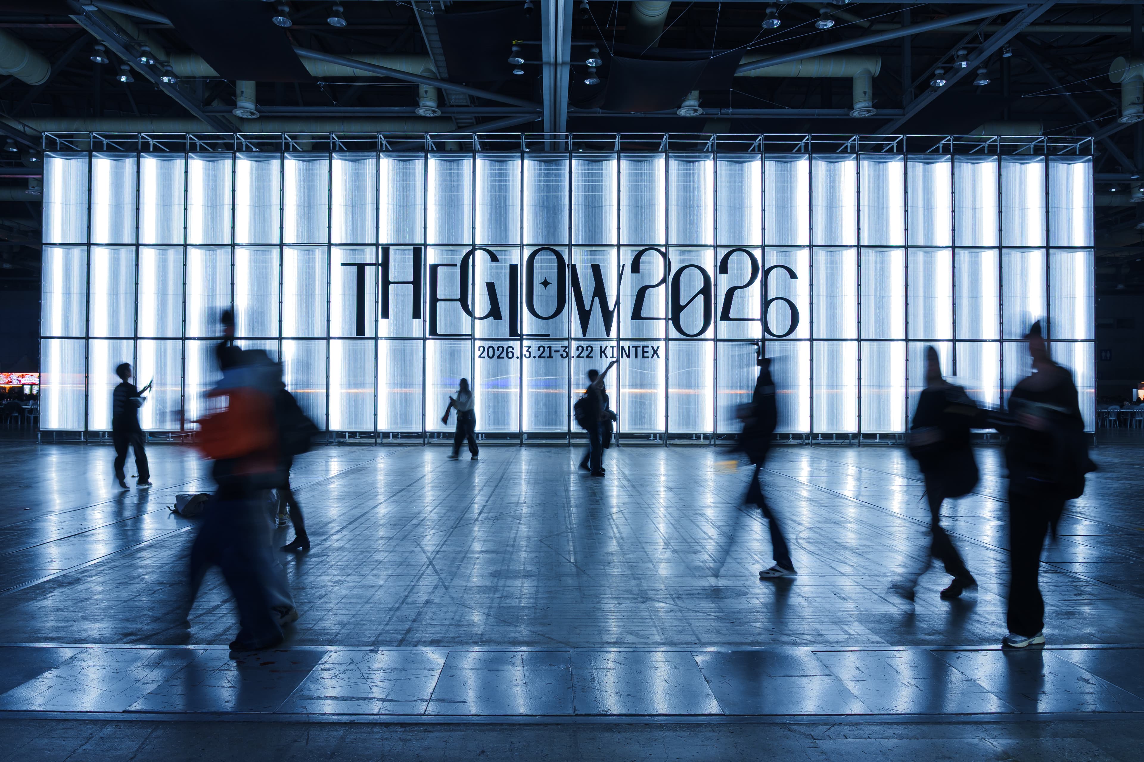 THE GLOW photo